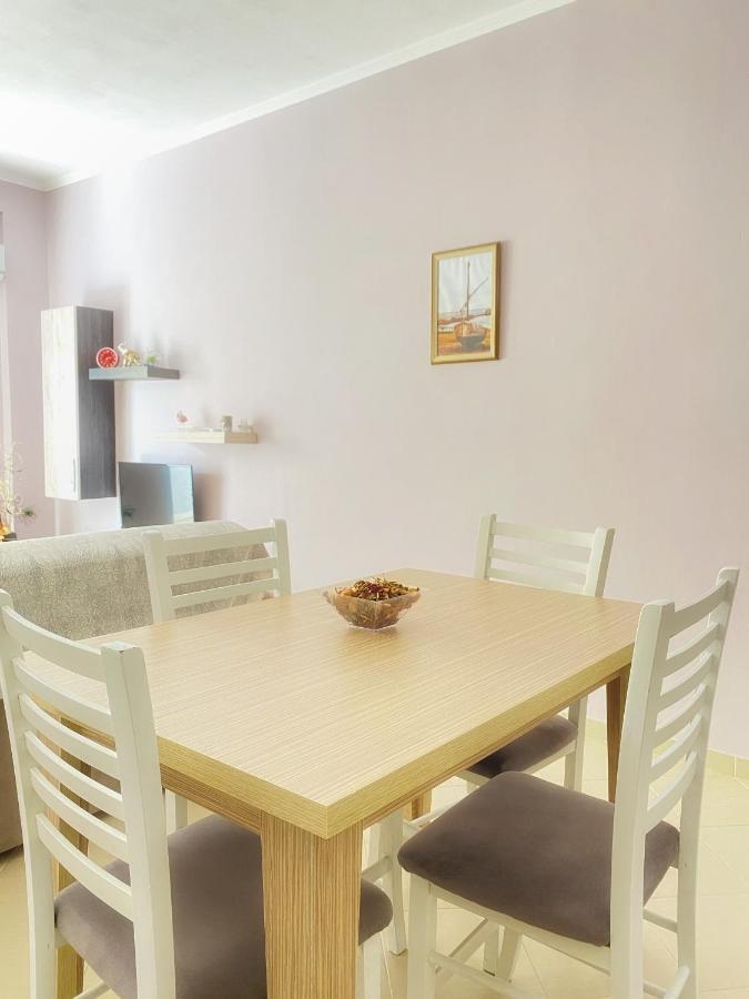 אוריקום Apartment Albania מראה חיצוני תמונה